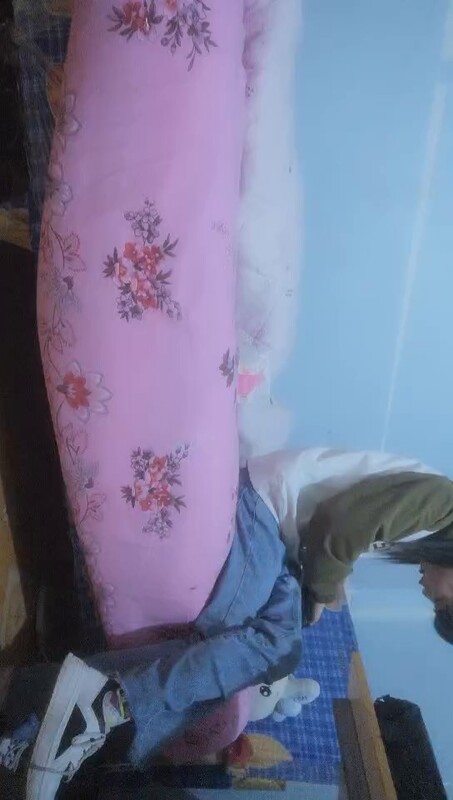 红灯区快餐妹无套内射紧致馒头逼！特写骚穴狂插猛操后入爆菊直喷！